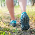 Kiek ir kaip turėtumėte vaikščioti per dieną: gyvenimo gudrybės, kurios padės jums išlikti sveikiems Kiek ir kaip turėtumėte vaikščioti per dieną: gyvenimo gudrybės, kurios