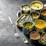 Mitybos specialistė įvardijo 6 sveikiausius konservuotus maisto produktus, kuriuos verta